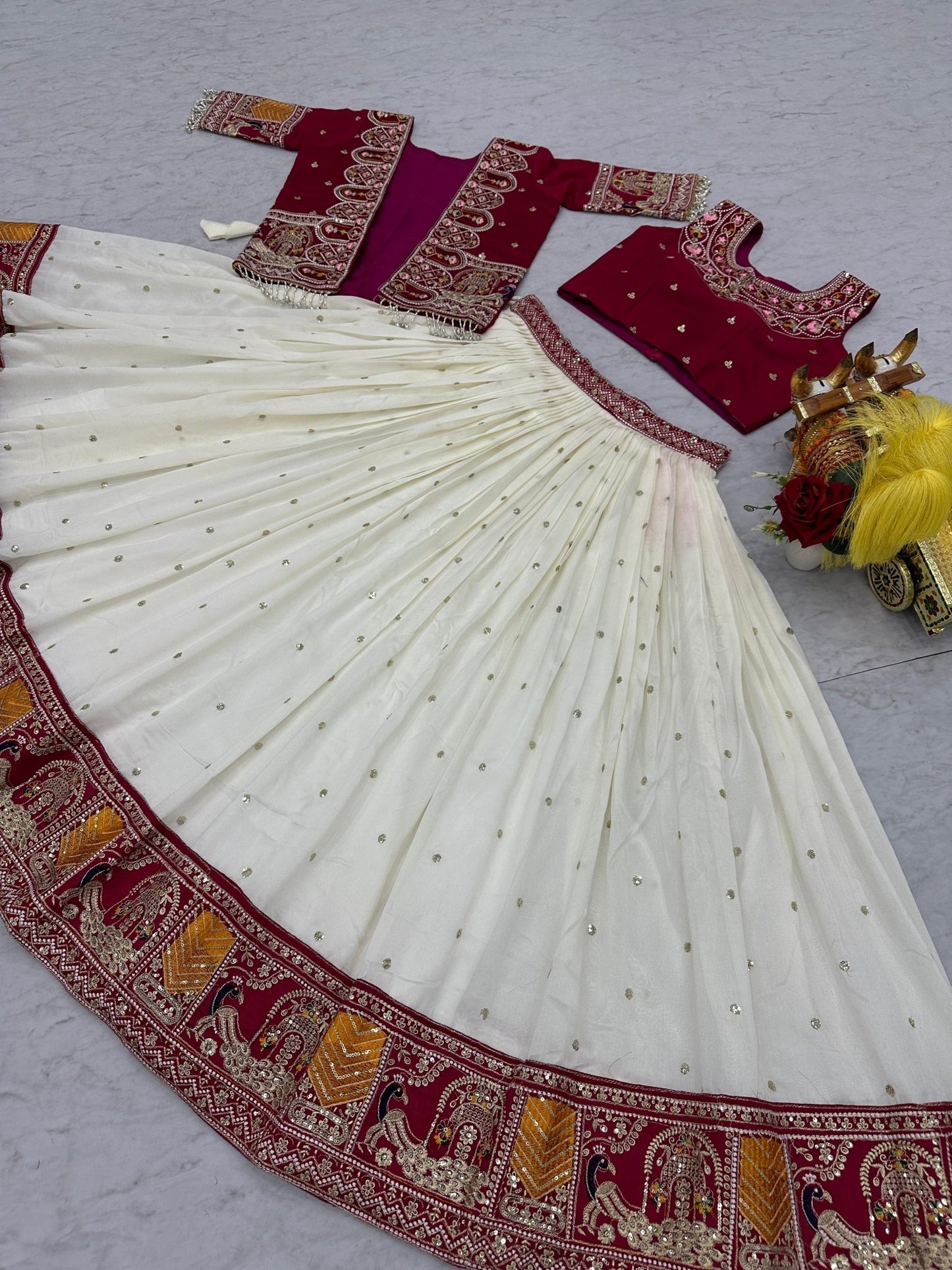 Designer Lehenga Choli Set For Reception And Wedding Occasion - Vastraa