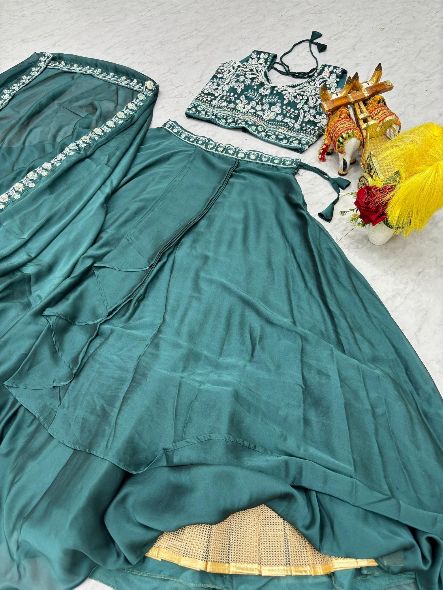 Lehenga Choli Set For Receptions And Wedding Occasion,Wedding Guest Outfit - Vastraa