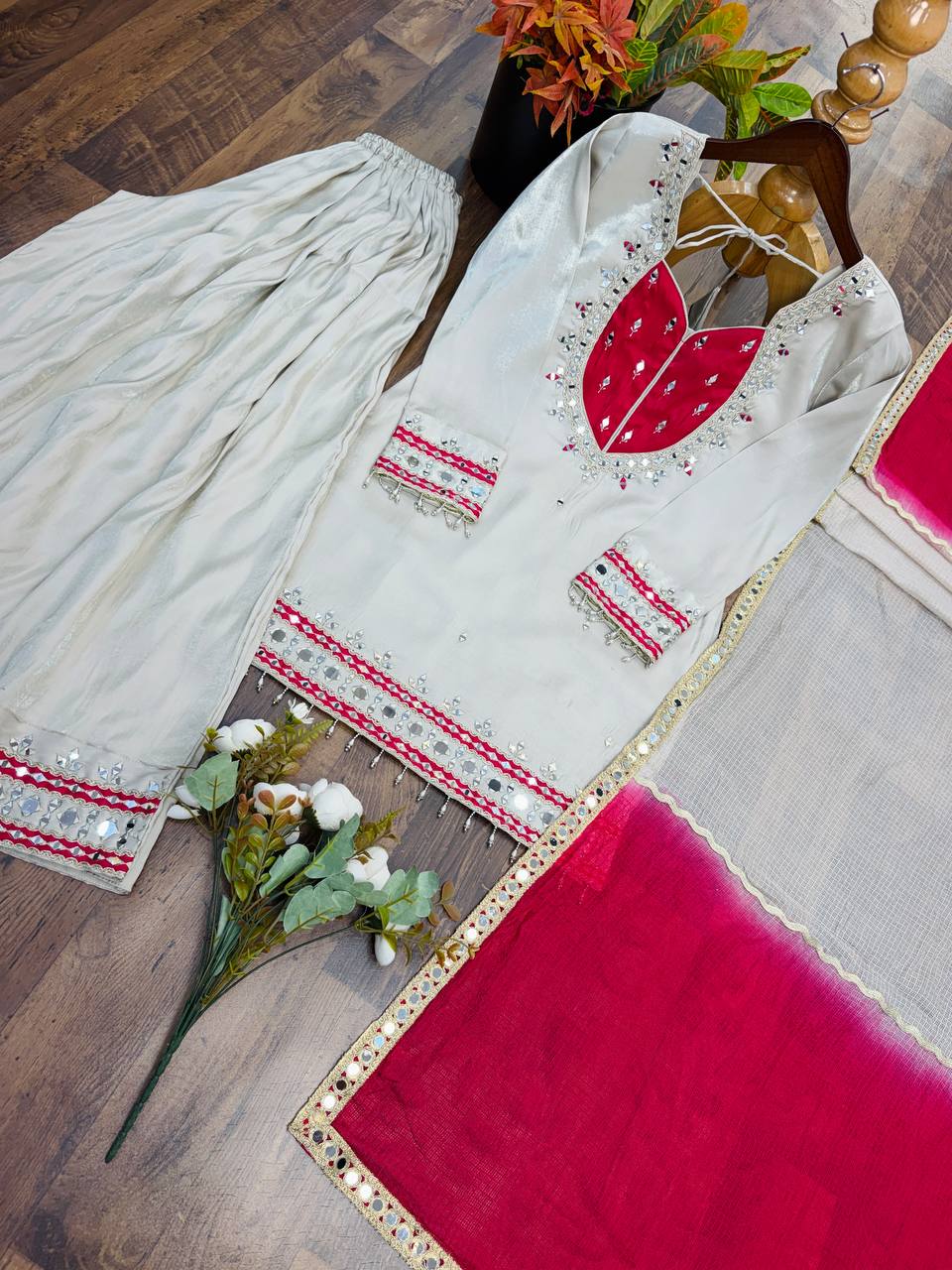 Women's Ethnic Mirror Work Kurta Set with Palazzo & Dupatta | Traditional Indian Outfit - Vastraa