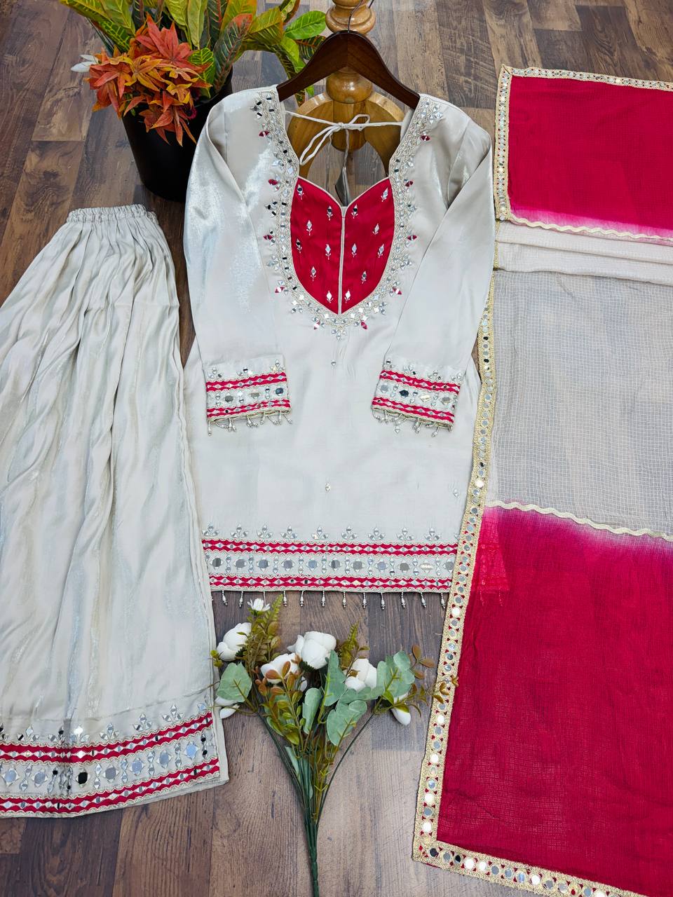 Women's Ethnic Mirror Work Kurta Set with Palazzo & Dupatta | Traditional Indian Outfit - Vastraa