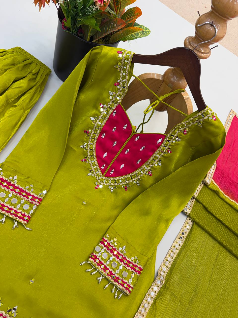 Women's Ethnic Mirror Work Kurta Set with Palazzo & Dupatta | Traditional Indian Outfit - Vastraa